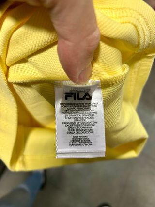 A ESTRENAR Camiseta Fila Crop Top Amarill Talla XS