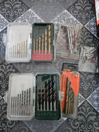 Taladro Black+Decker con accesorios