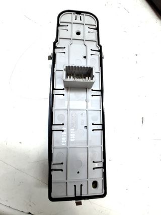 MANDO ELEVALUNAS DELANTERO IZQUIERDO RENAULT LAGUNA III