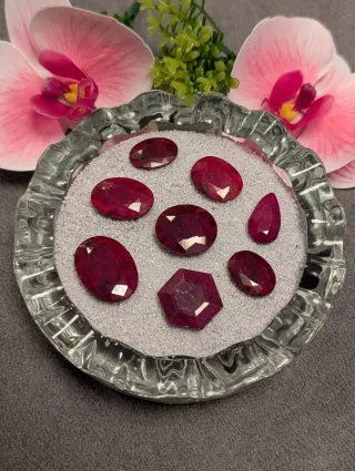 Lote 8 Rubíes Indios Facetados