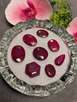 Lote 8 Rubíes Indios Facetados