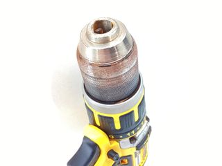 taladro a bateria dewalt dcd795