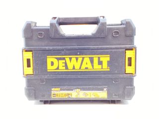 taladro a bateria dewalt dcd795