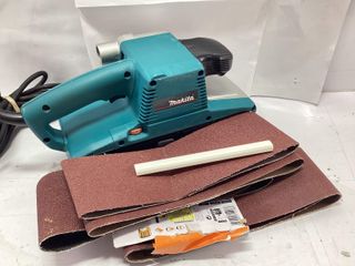 lijadora banda makita 9404