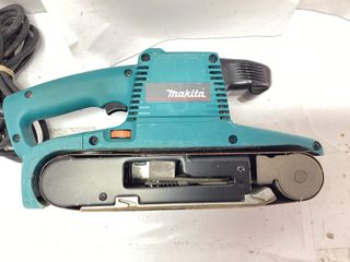 lijadora banda makita 9404