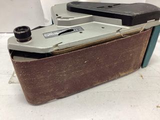 lijadora banda makita 9404