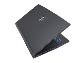 pc portatil msi thin 15 b12uc