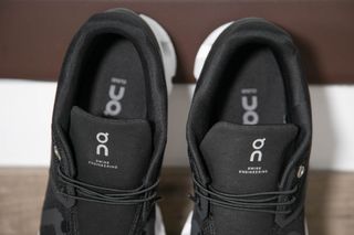 On Cloud 5 Zapatillas Running Negro/Gris