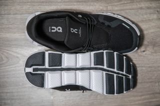 On Cloud 5 Zapatillas Running Negro/Gris