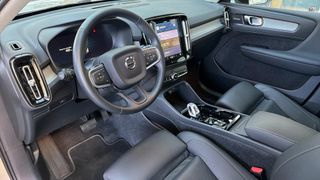 VOLVO XC40 2.0 B4 ULTRA DARK AUTO 5P