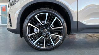 VOLVO XC40 2.0 B4 ULTRA DARK AUTO 5P