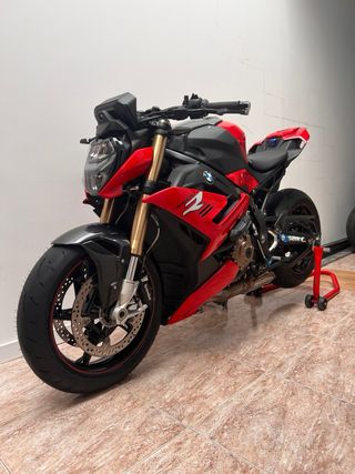 BMW S1000R Roja