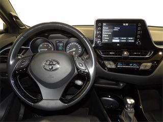 TOYOTA C-HR 2.0 180H Advance Luxury