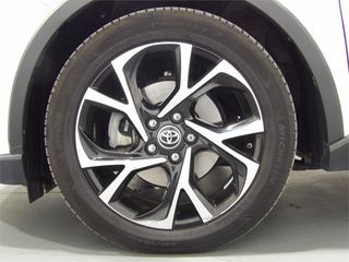 TOYOTA C-HR 2.0 180H Advance Luxury