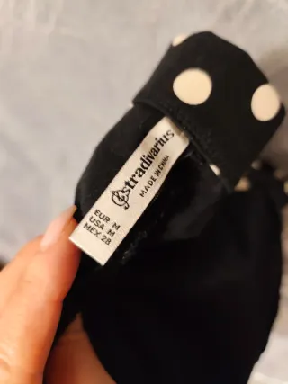 Minifalda de lunares negra y blanca