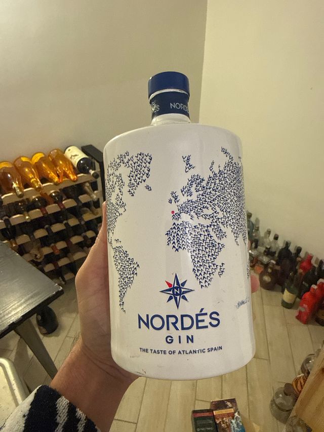 Bottiglia Gin Nordes Vuota da Collezione