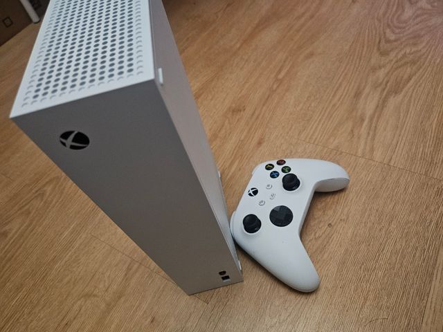 Xbox Series S 512GB + Mando Original