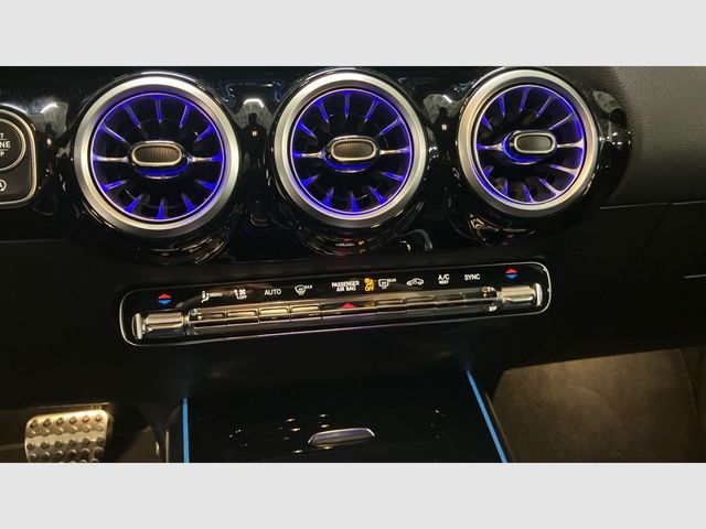 Mercedes Benz GLA GLA 200 D