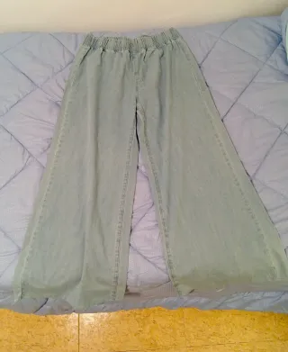 Vaquero ancho XL sin estrenar, cosido en el bajo