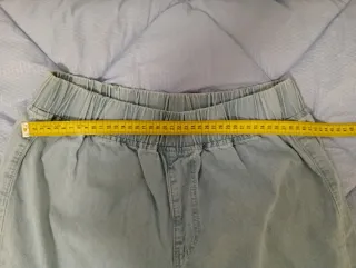 Vaquero ancho XL sin estrenar, cosido en el bajo