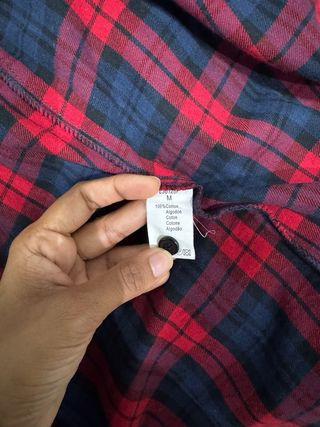 Camisa larga a cuadros roja y azul