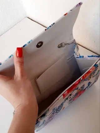 Clutch com alça JESSICA floral e borboletas