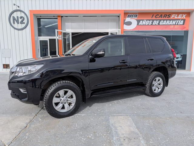 TOYOTA Land Cruiser 2.8 D-4D GX 7 Plazas