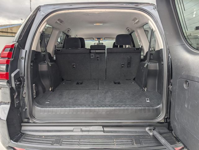 TOYOTA Land Cruiser 2.8 D-4D GX 7 Plazas