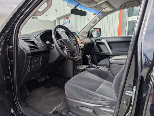 TOYOTA Land Cruiser 2.8 D-4D GX 7 Plazas