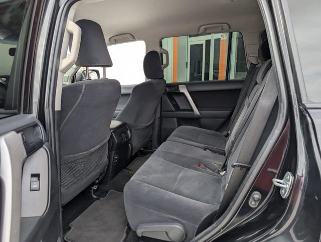 TOYOTA Land Cruiser 2.8 D-4D GX 7 Plazas