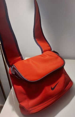 Riñonera bandolera Nike vintage 1990 nuevecita