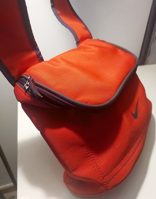 Riñonera bandolera Nike vintage 1990 nuevecita