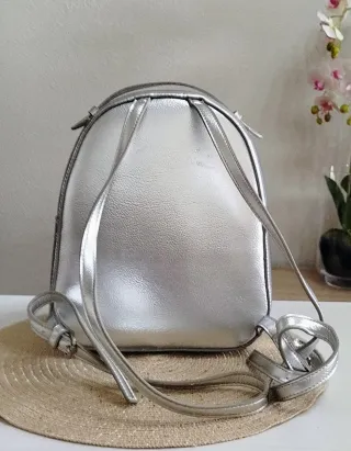 Mochila plateada Mango mujer