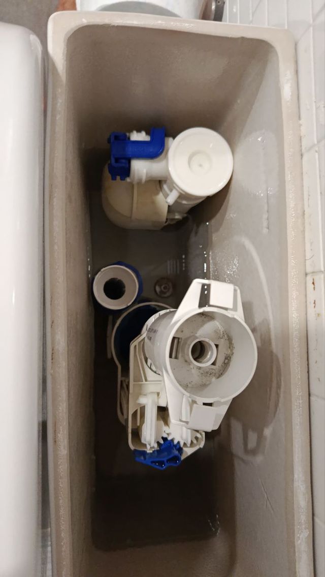 REPARACIÓN DE CISTERNA WC