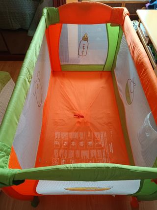 Cuna de viaje plegable