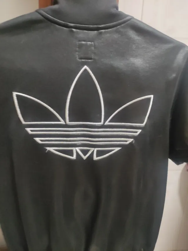 Chaqueta,pantalon, Adidas,nike  Negra brillante.