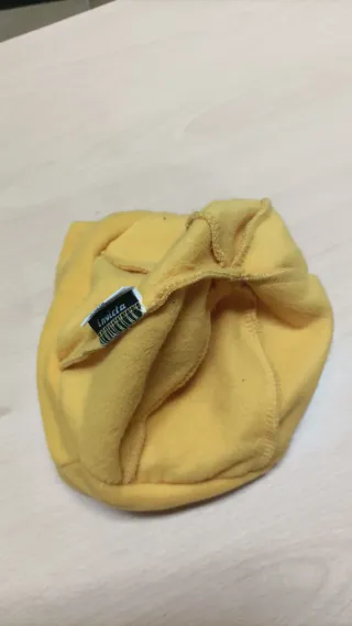 Gorro INVICTA Mostaza Talla L