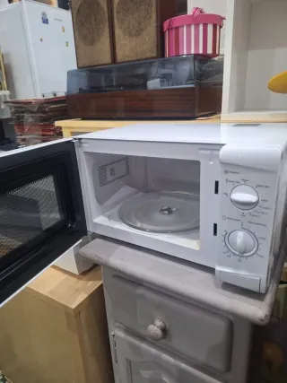 Microondas Svan Blanco