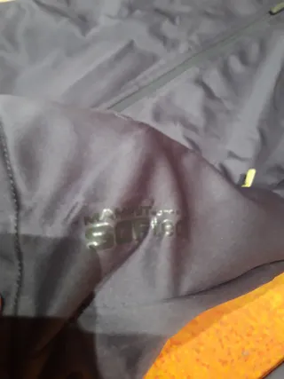 Cazadora Montaña Mammut XL Softech