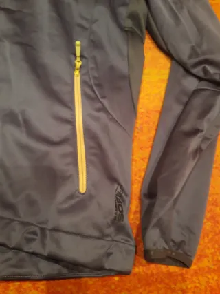 Cazadora Montaña Mammut XL Softech