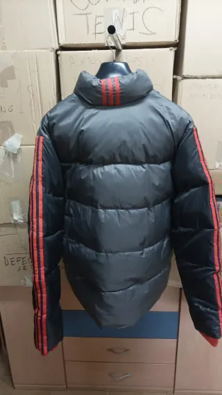 Chaqueta Adidas Negra y Roja Nueva