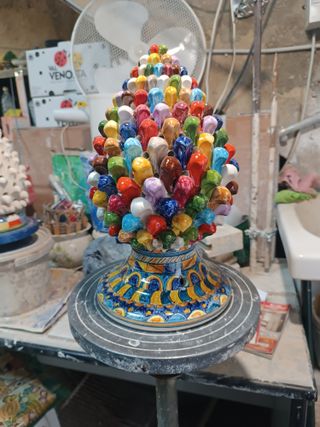 Pigna traforata Caltagirone cm 30