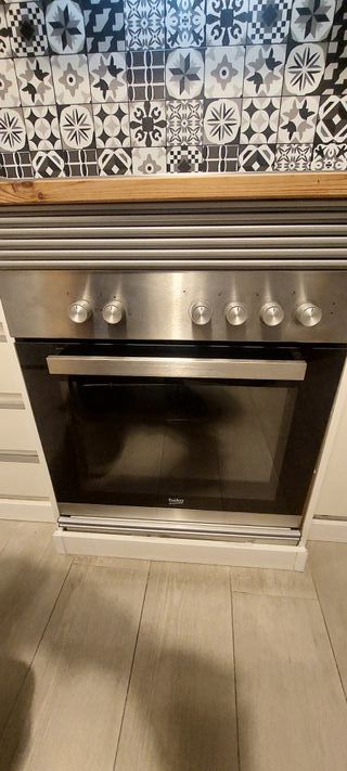 Horno, vitrocerámica y campana