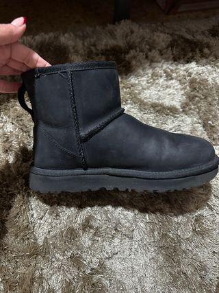 Botas UGG Impermeables Negras