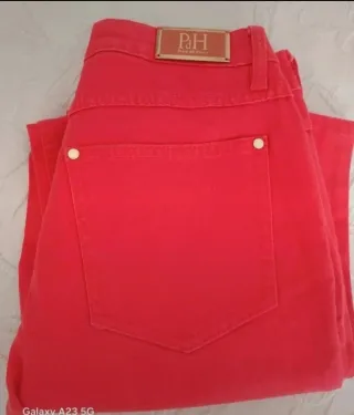 Pantalón vaquero recto Pedro del Hierro rojo