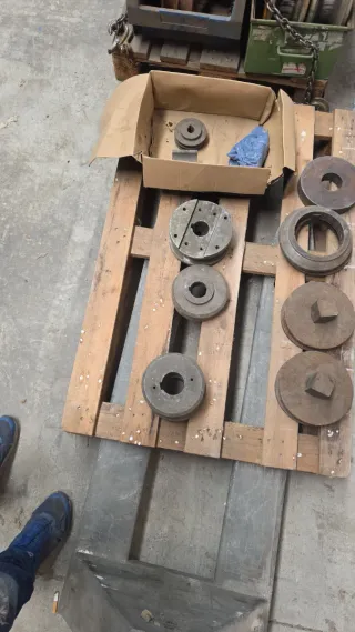 Curvadora de perfiles Comac