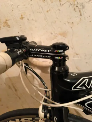 Bicicleta de carretera Scott