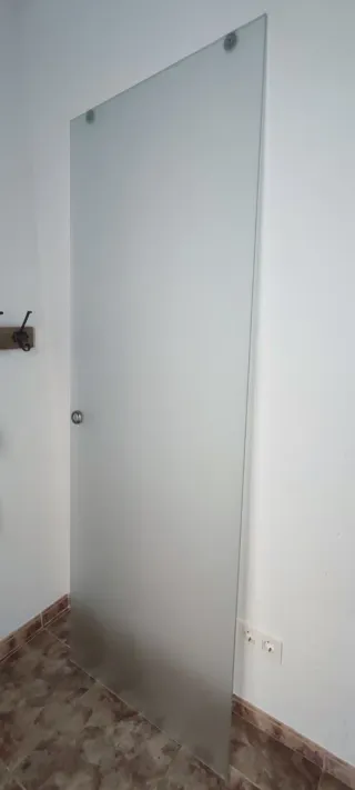 Puerta corredera cristal templado 75x214.5