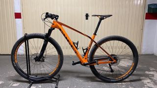 Bicicleta Ghost Lector 7 Carbono Naranja