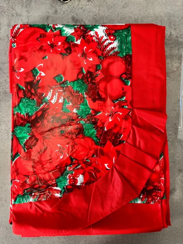 Tovaglia Natale fantasia tessuto e plastica